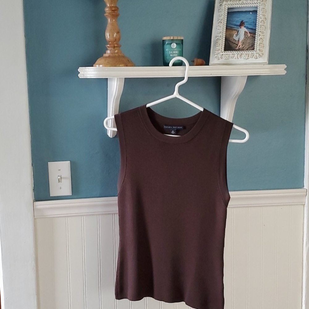 Banana Republic silk blend shell